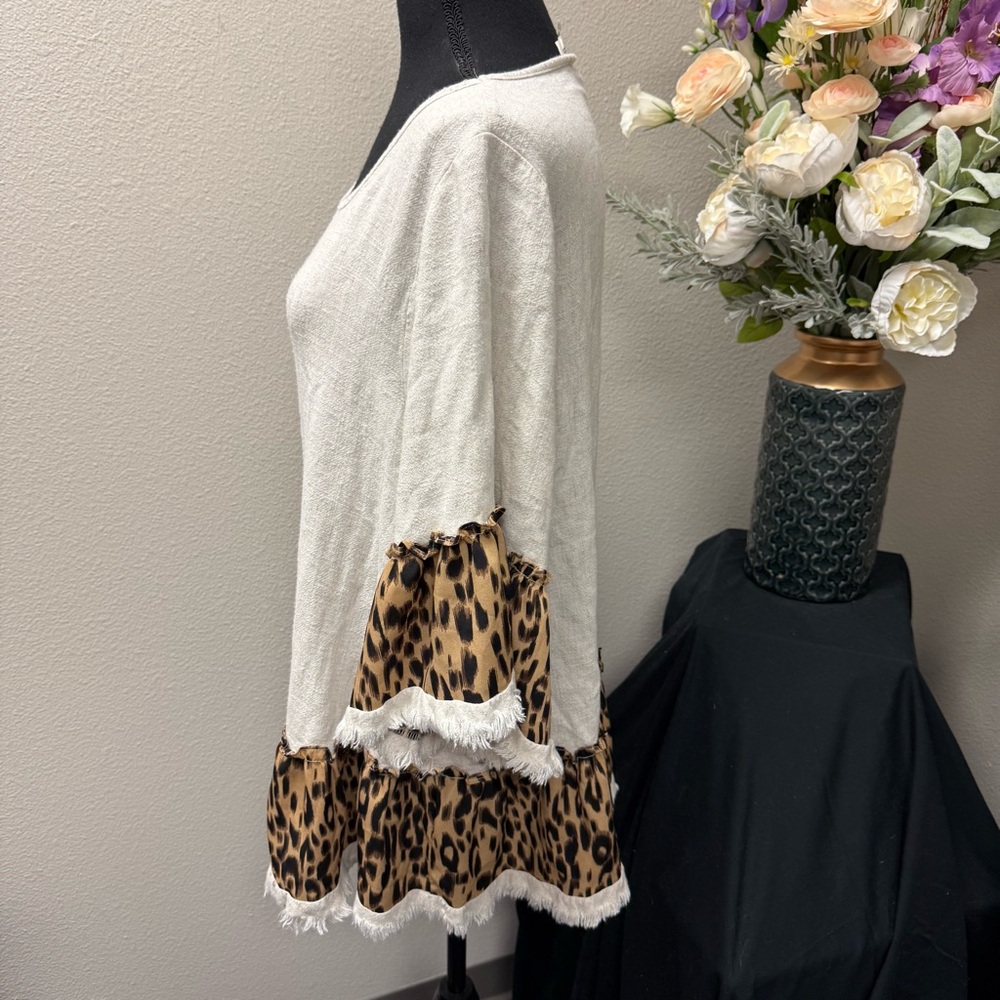 Umgee USA Leopard Print Ruffle Hem Tunic Top Large | Boho Fall Winter Blouse - Picture 3 of 9